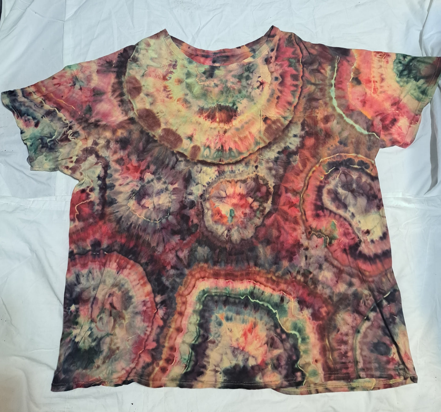 Women Tie dye Geo shirt Sz 3x